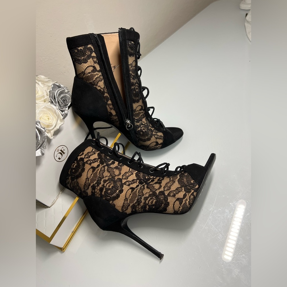 Giuseppe Zanotti Black Lace Peep-Toe Stiletto Sandals - Picture 8 of 16